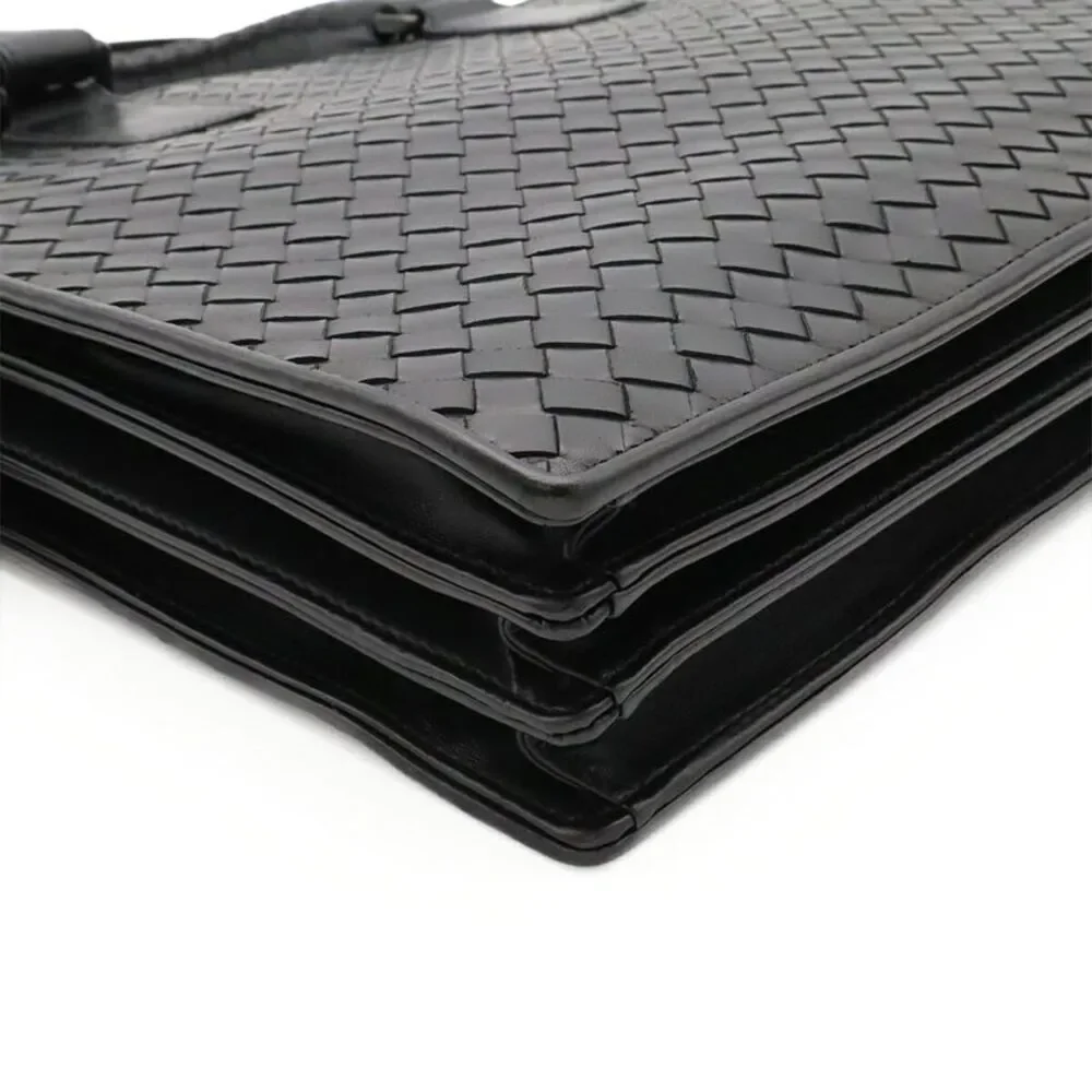 Bottega Veneta delivery duty